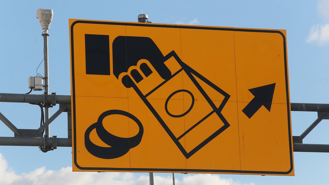 Authorities will introduce new fines for “ticketless” travel on toll roads