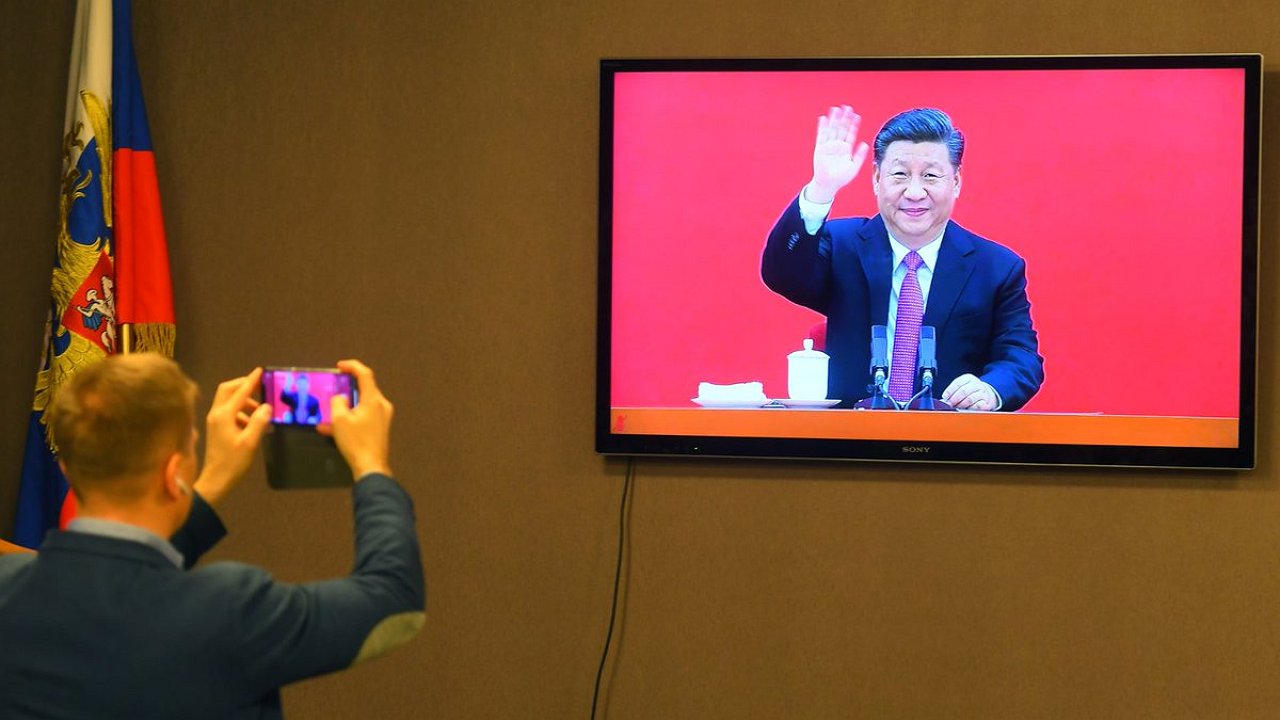 How Xi Jinping Could Kill the Remnants of Russia’s Auto Industry