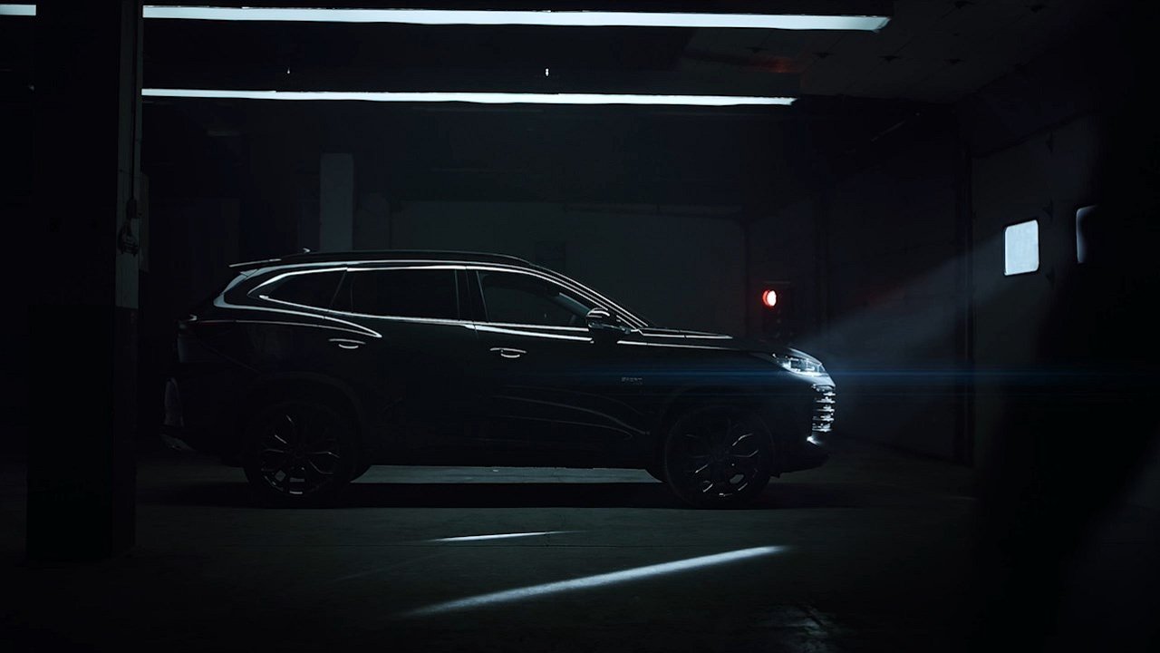 Instead of BMW and Lexus: which occupy the empty niche of “premium” in Russia