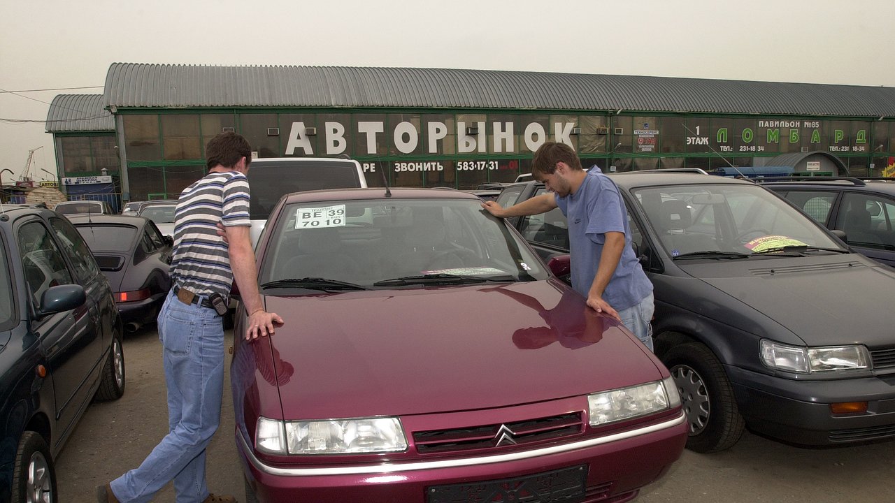 How many new cars will actually be sold in Russia in 2023