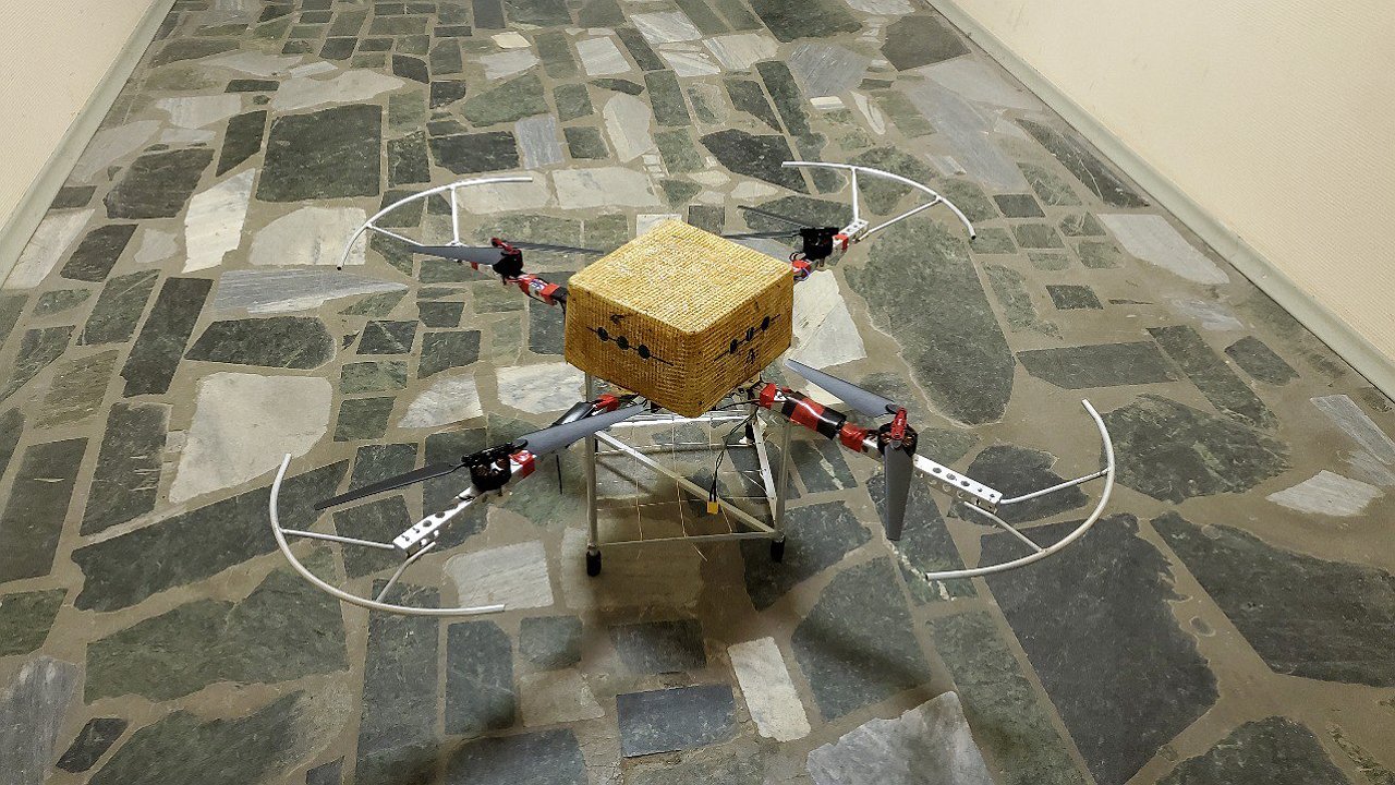 In Russia, they created a drone for the traffic police, which can “fly” without recharging