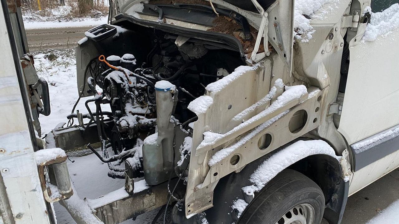 Dirty business: who, how and how much earns from car dumps