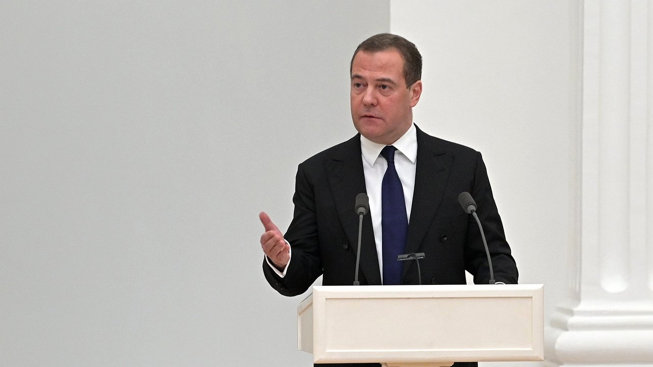 Dmitry Medvedev called the price of the electric “Moskvich” too high
