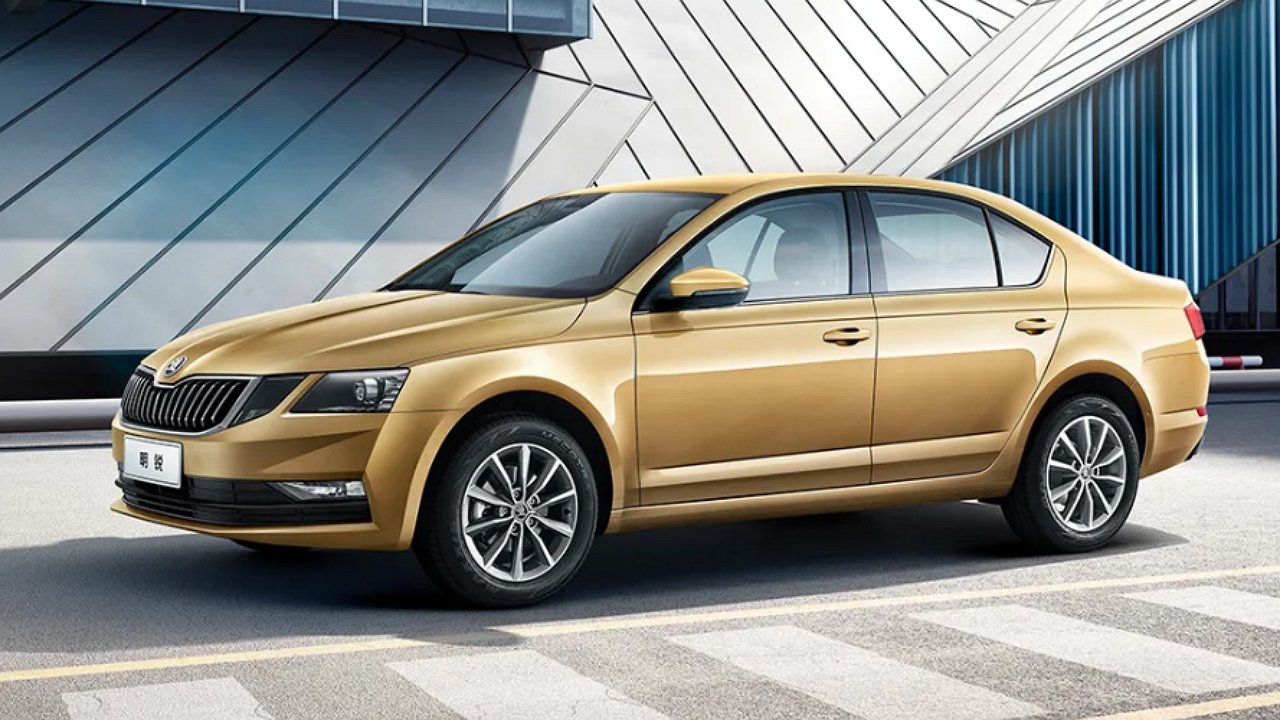 Russian dealers resume sales of the previous generation Skoda Octavia