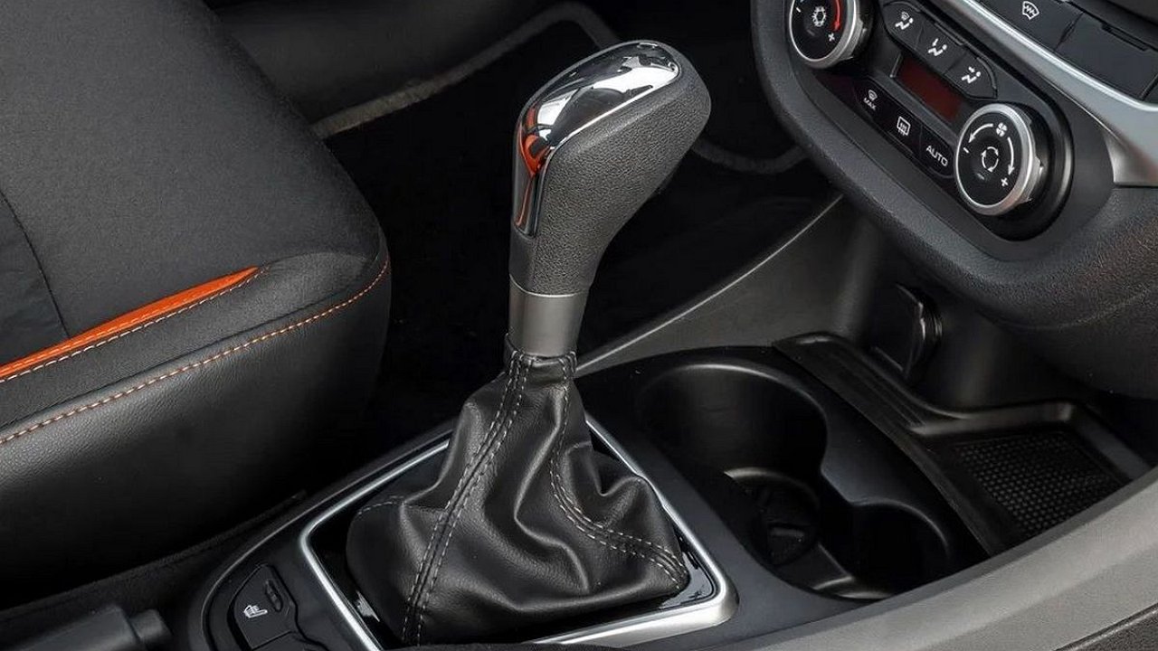AVTOVAZ assembled the first LADA Vesta NG with a CVT