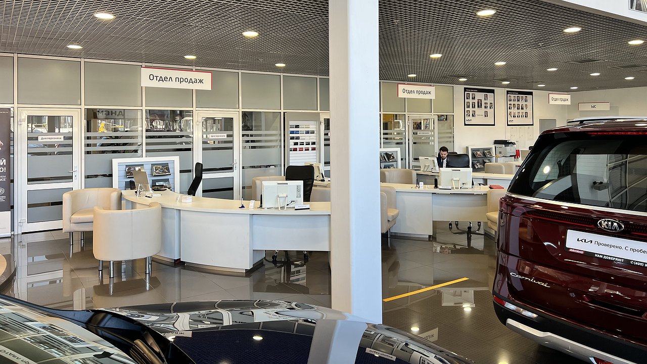 Who will eventually get the car factories of foreign brands in Russia