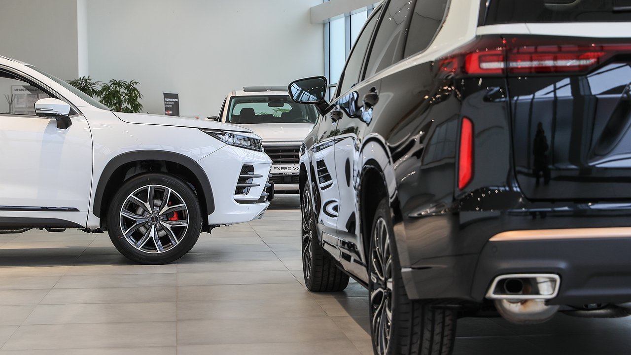 Russian car dealers know how to drastically reduce the price of new cars