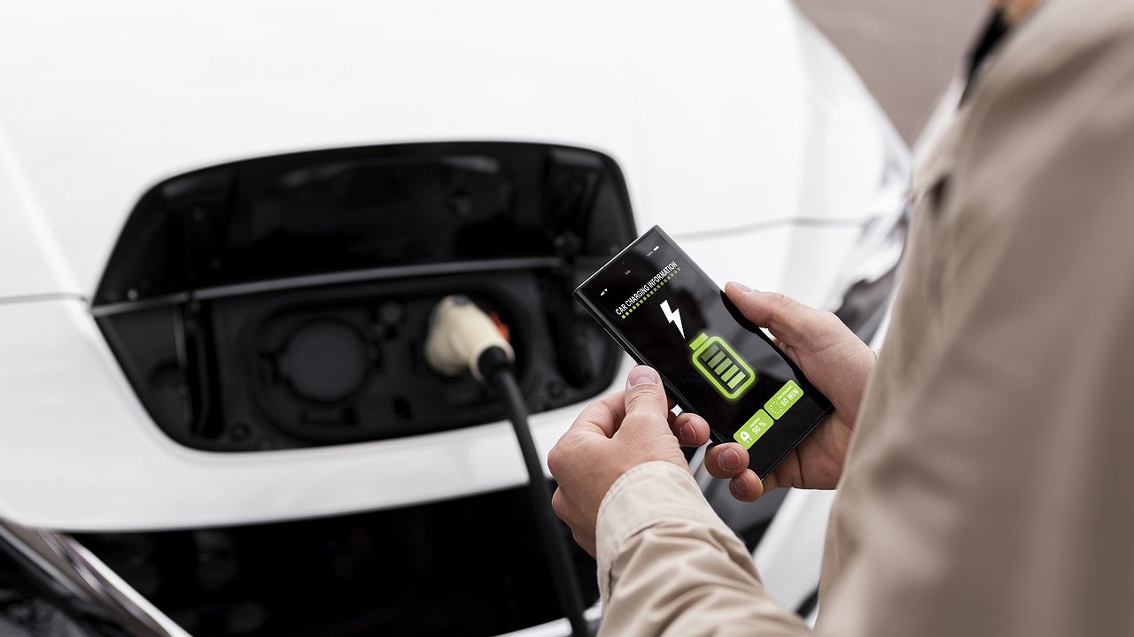 Goal without obstacles: why the Russian authorities do not understand the futility of electric vehicles