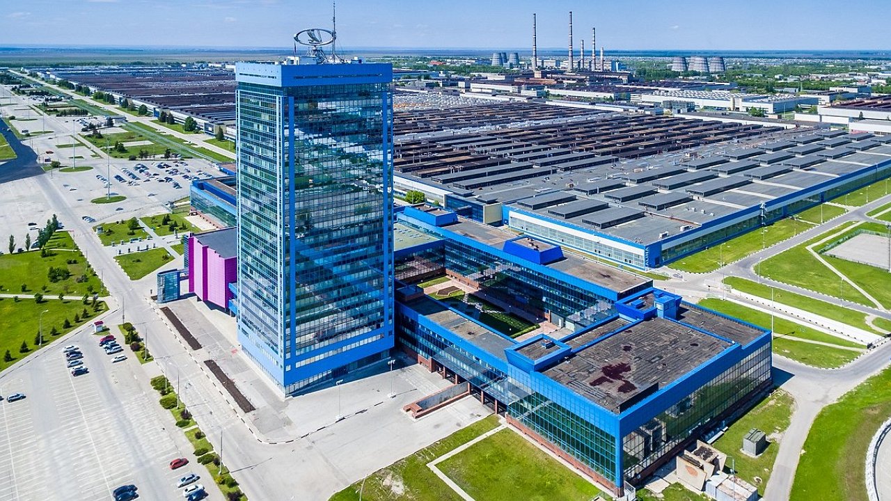 AVTOVAZ has started production of the latest configuration of LADA Niva Travel