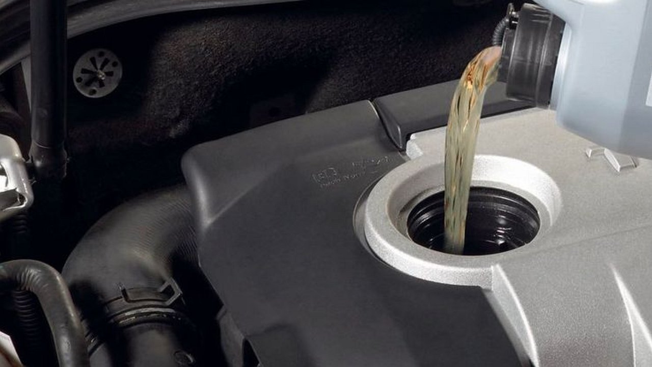 What will the use of motor oils with Chinese additives lead to?