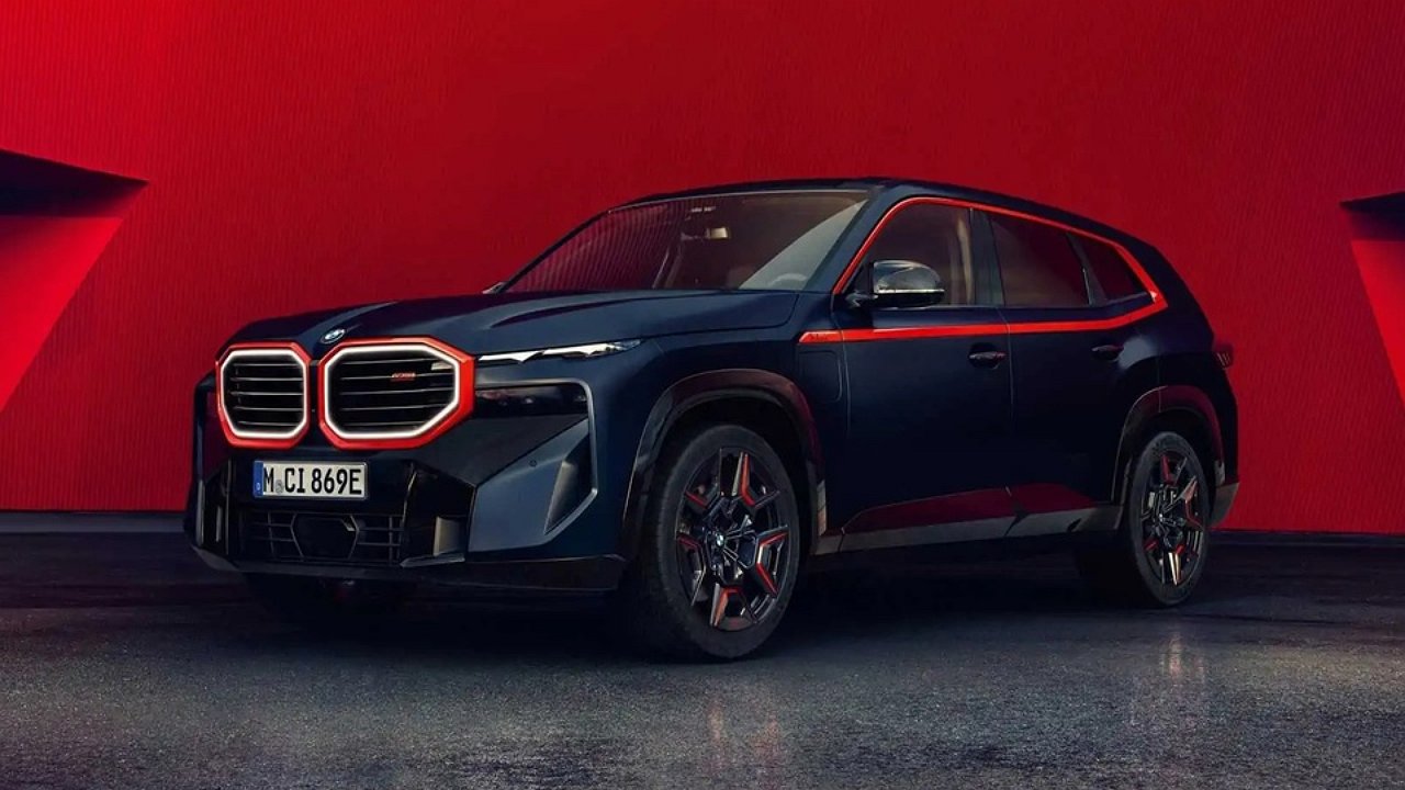 BMW showed its most powerful crossover