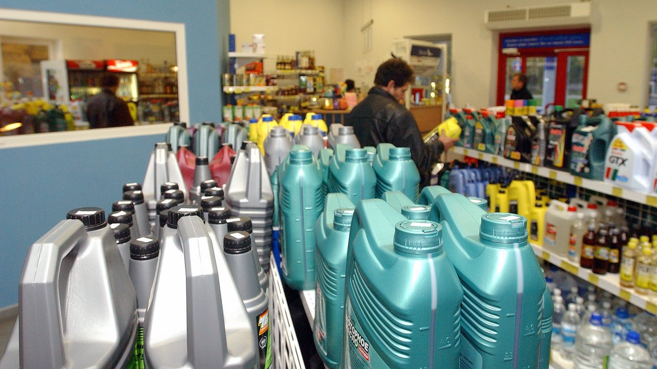 Why Russian car owners will have to switch to Korean and Turkish motor oils
