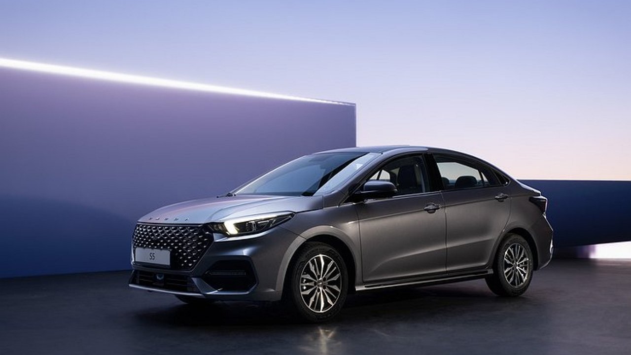 Prices quoted for the new sedan Omoda S5 in Russia