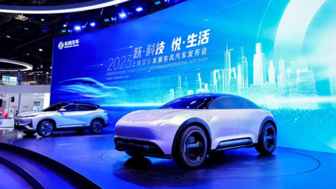 Dongfeng rolled out 11 new products and introduced new sub-brands