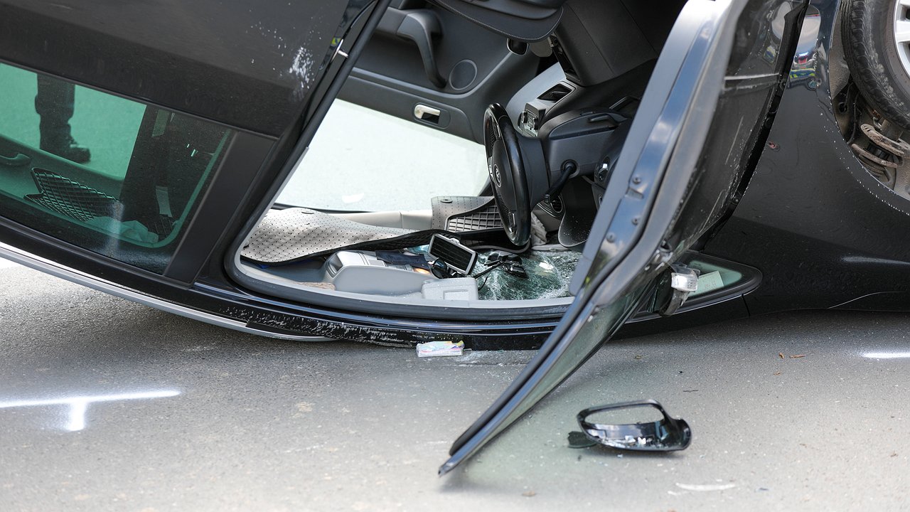 Money over the bar: insurers have found a way not to reimburse damage caused by theft after an accident