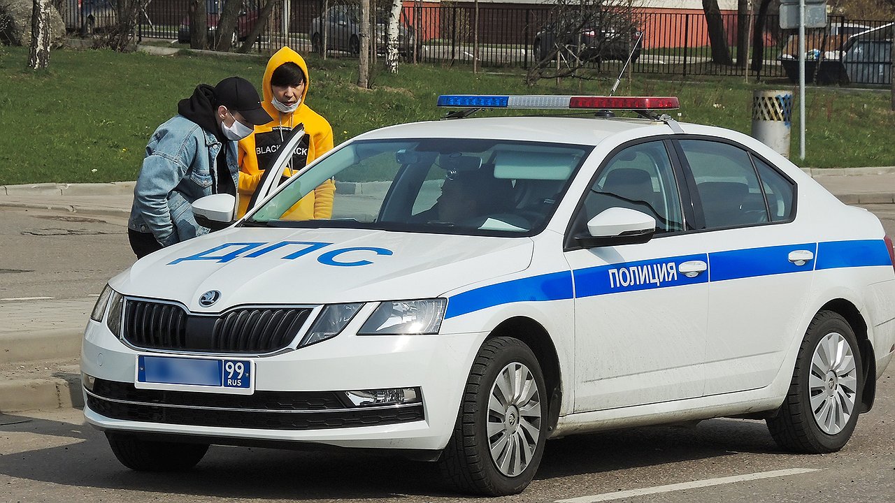 In what cases can traffic police inspectors come to the driver’s place of residence