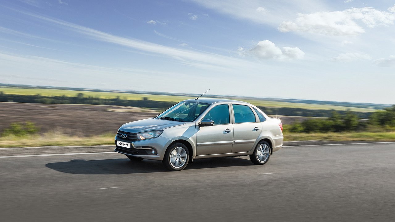 Sales of the LADA Granta with 16-valve engine have started