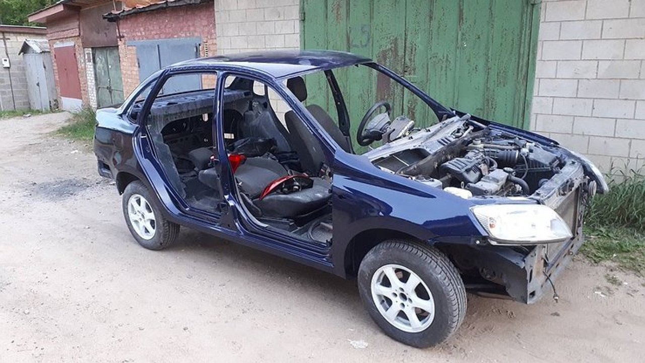 How car owners are fined for car repairs in their own yard
