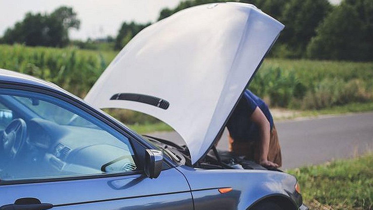 How to understand what kind of fluid actually flows from the car