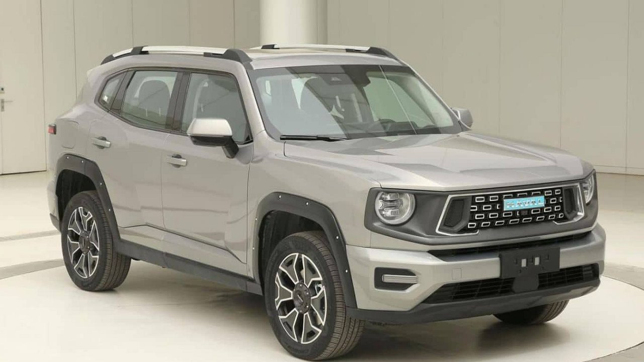 In China released hybrid crossover Haval Dargo second generation