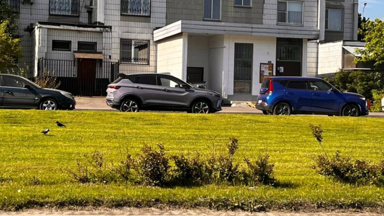 New generation Geely Coolray crossover spotted in Moscow