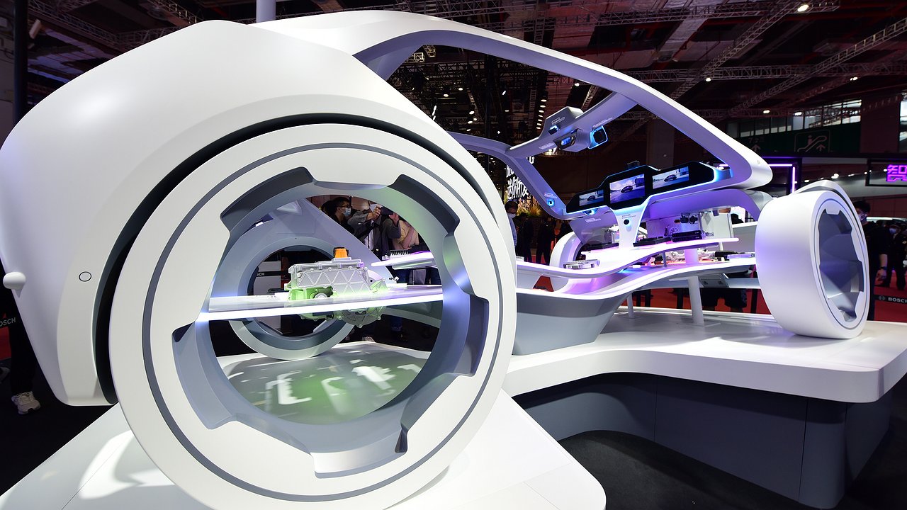 Leopard in Shanghai: why the government is against cheap cars for Russians