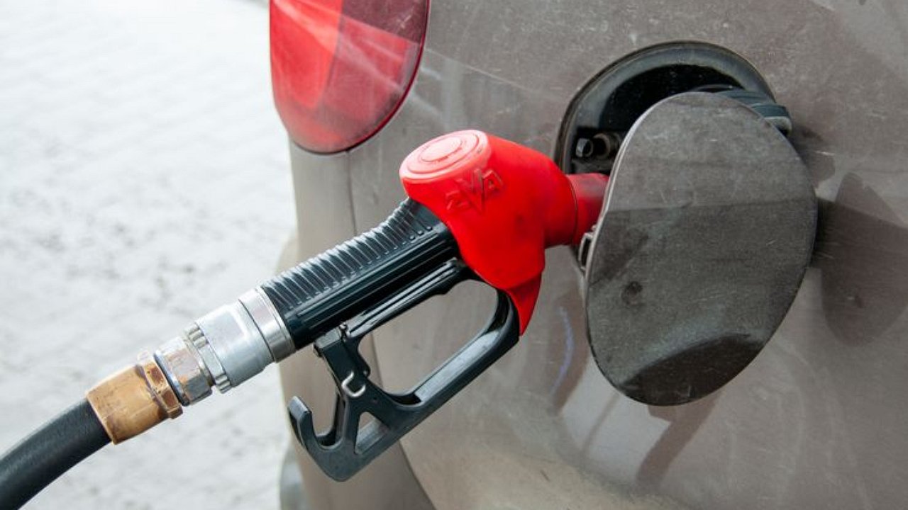 How to save money on gas without ruining your engine