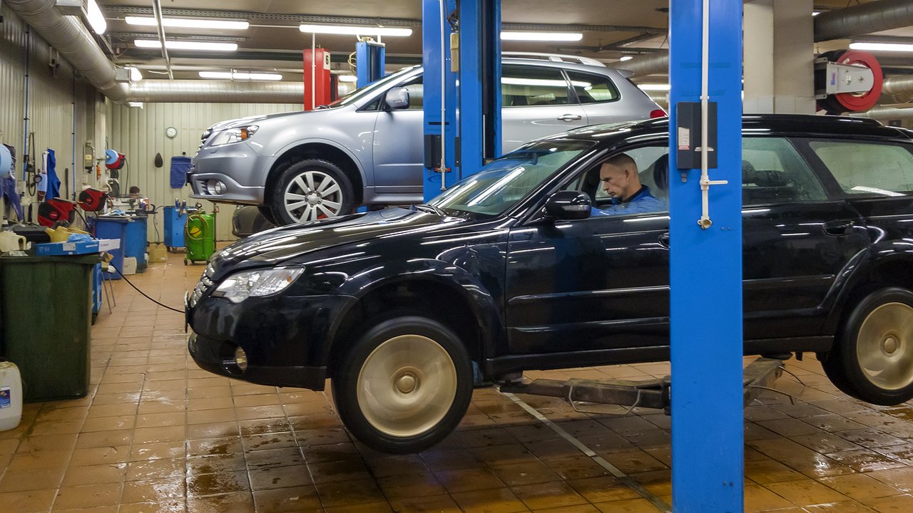 Extremely dangerous minor auto electrical problems that most drivers ignore