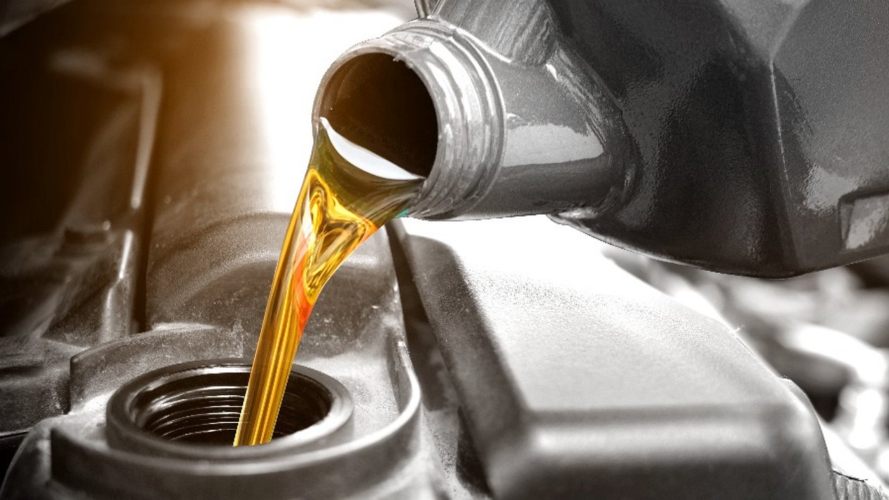 What are the criteria for choosing motor oil today