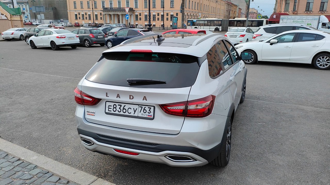 AvtoVAZ has announced when LADA Vesta will receive the ESP and Sport version