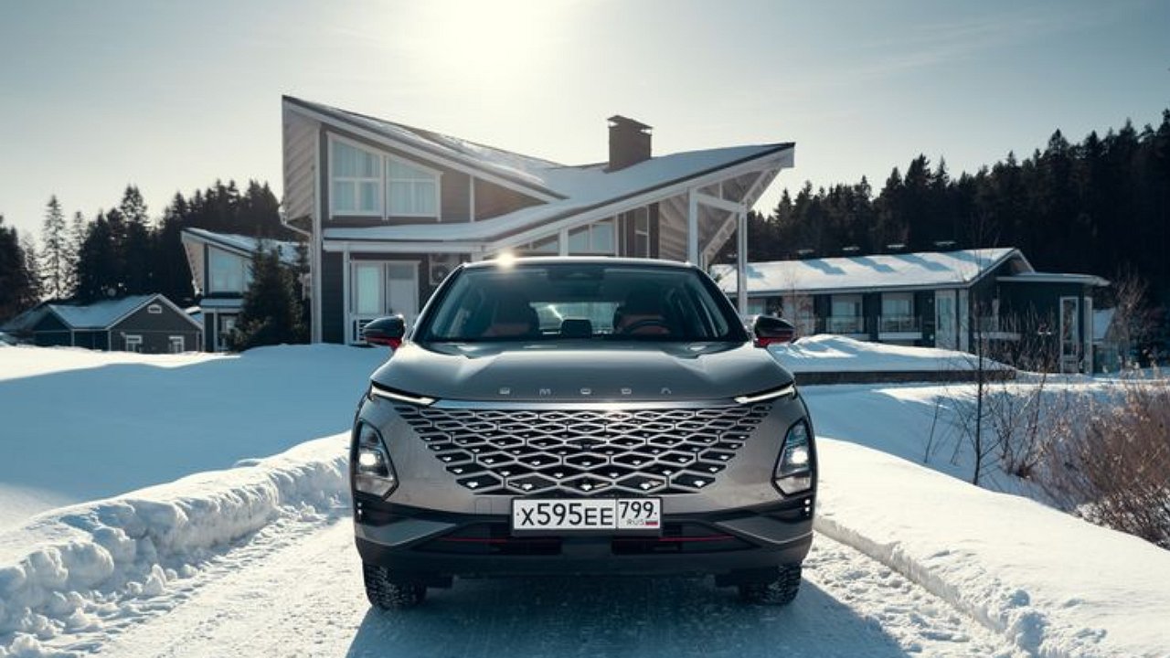 The Russians hurried to actively buy Omoda C5 all-wheel drive crossovers