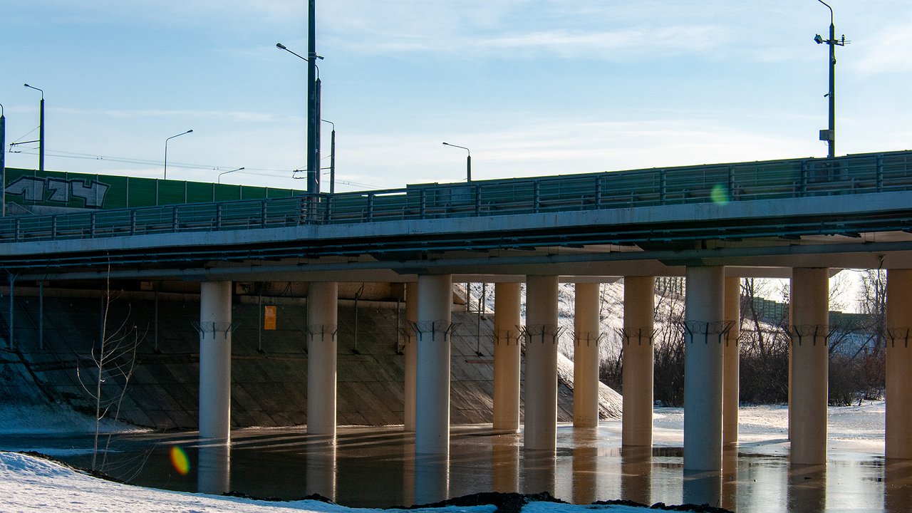 Russian roads may soon “stand up” due to huge problems with bridges