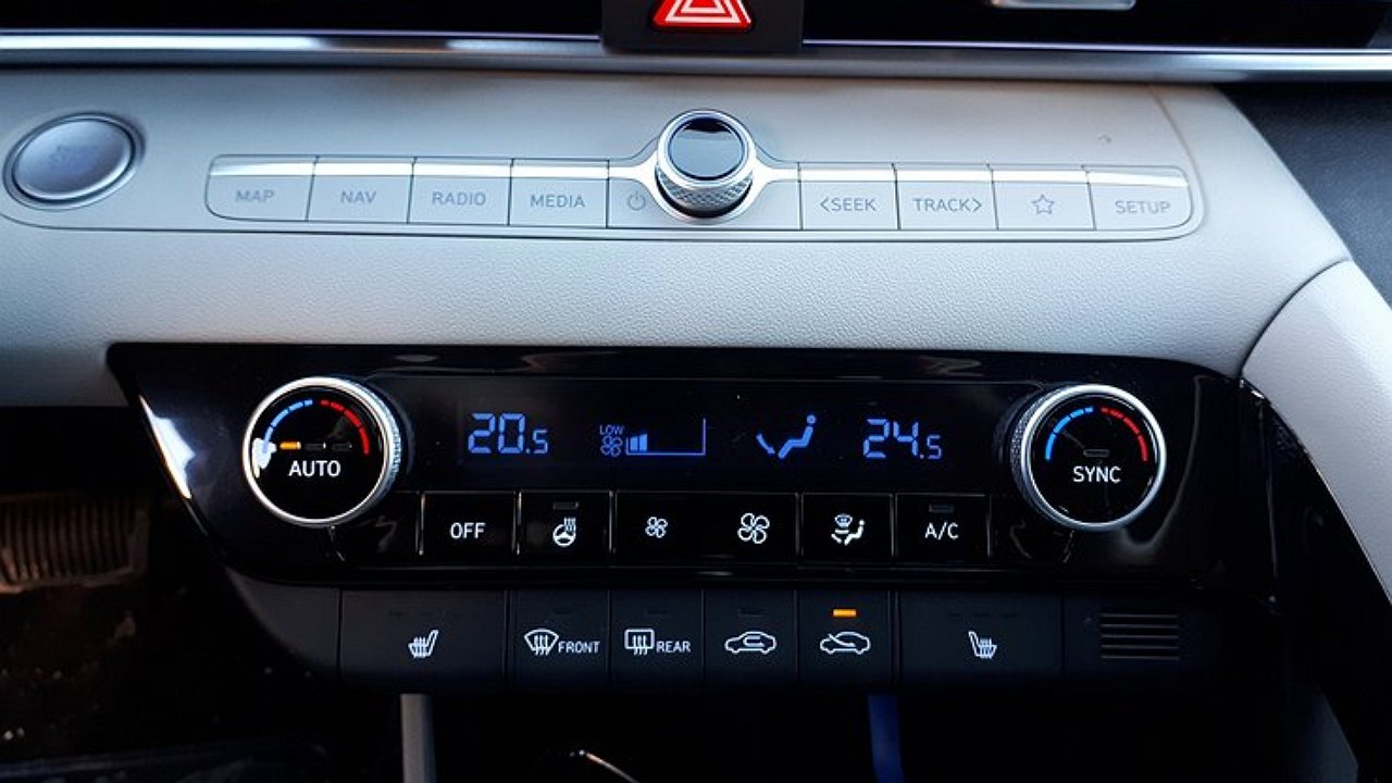 Why you cannot turn on the air conditioning immediately after starting the engine