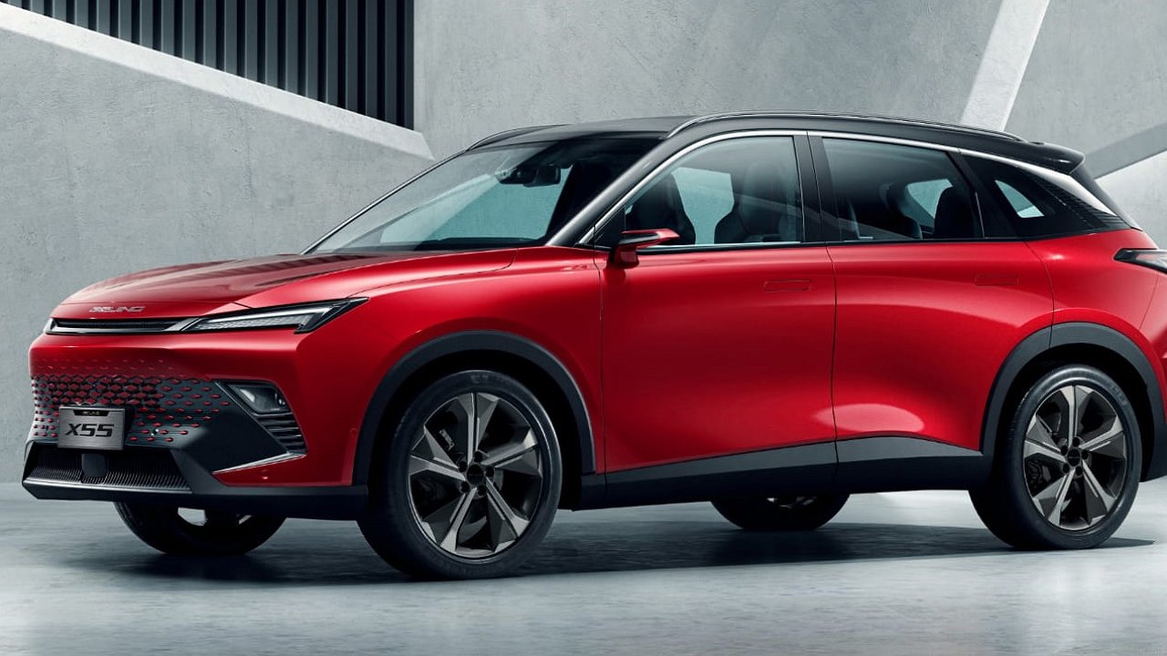 Avtotor tests the assembly of the BAIC X55 crossover