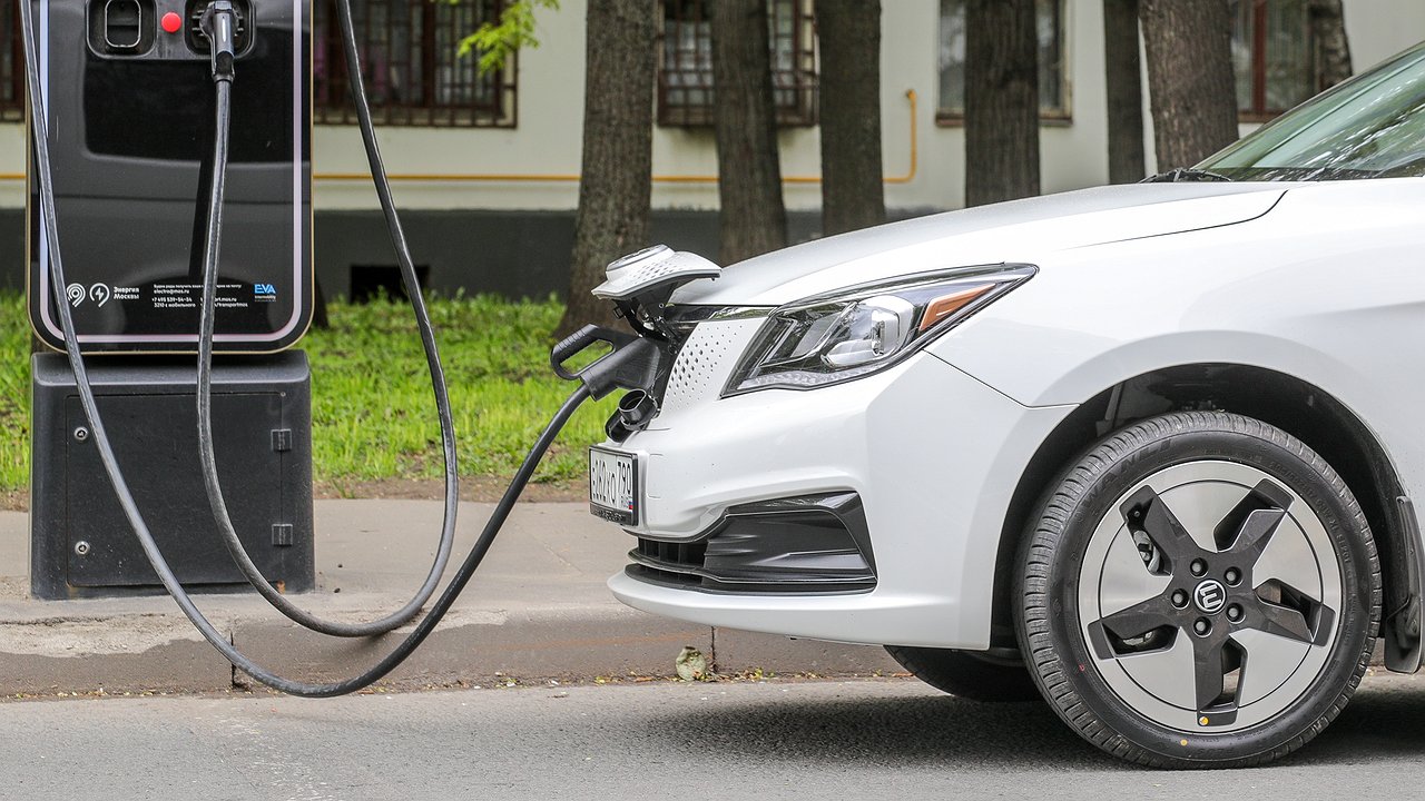 The Russians began to actively get rid of electric vehicles