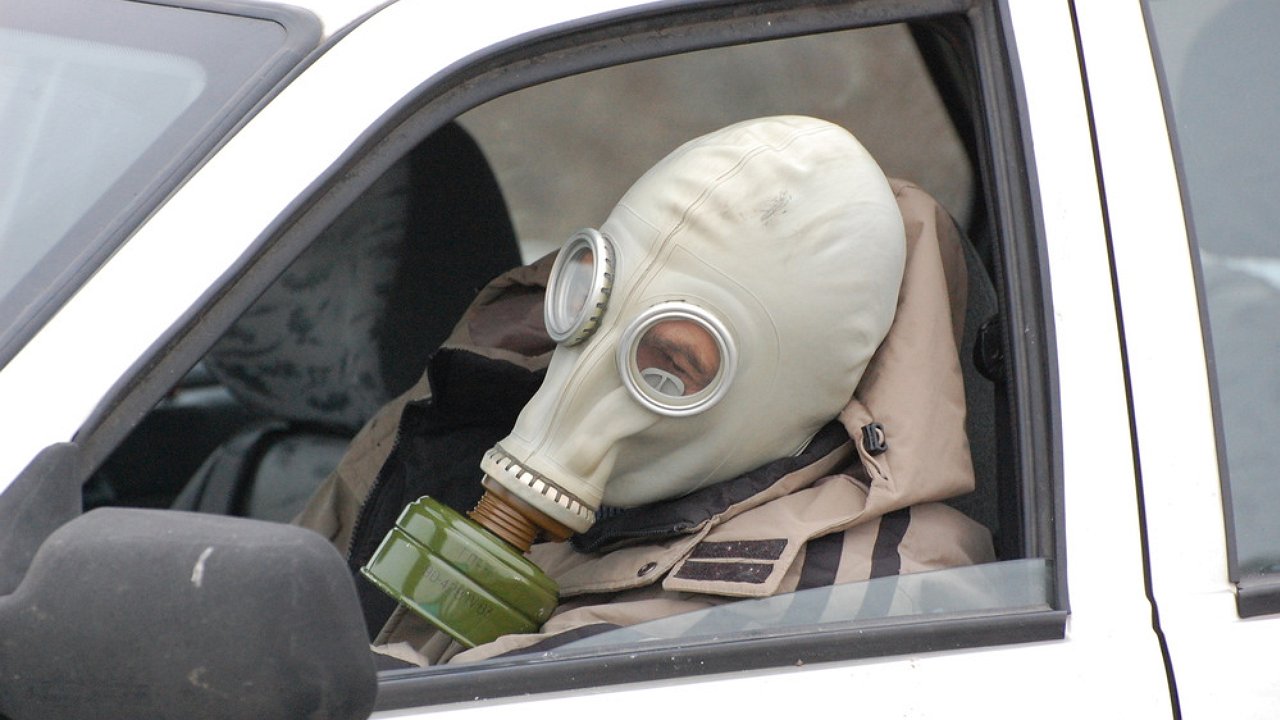 How to cheaply and effectively remove an unpleasant smell in the car