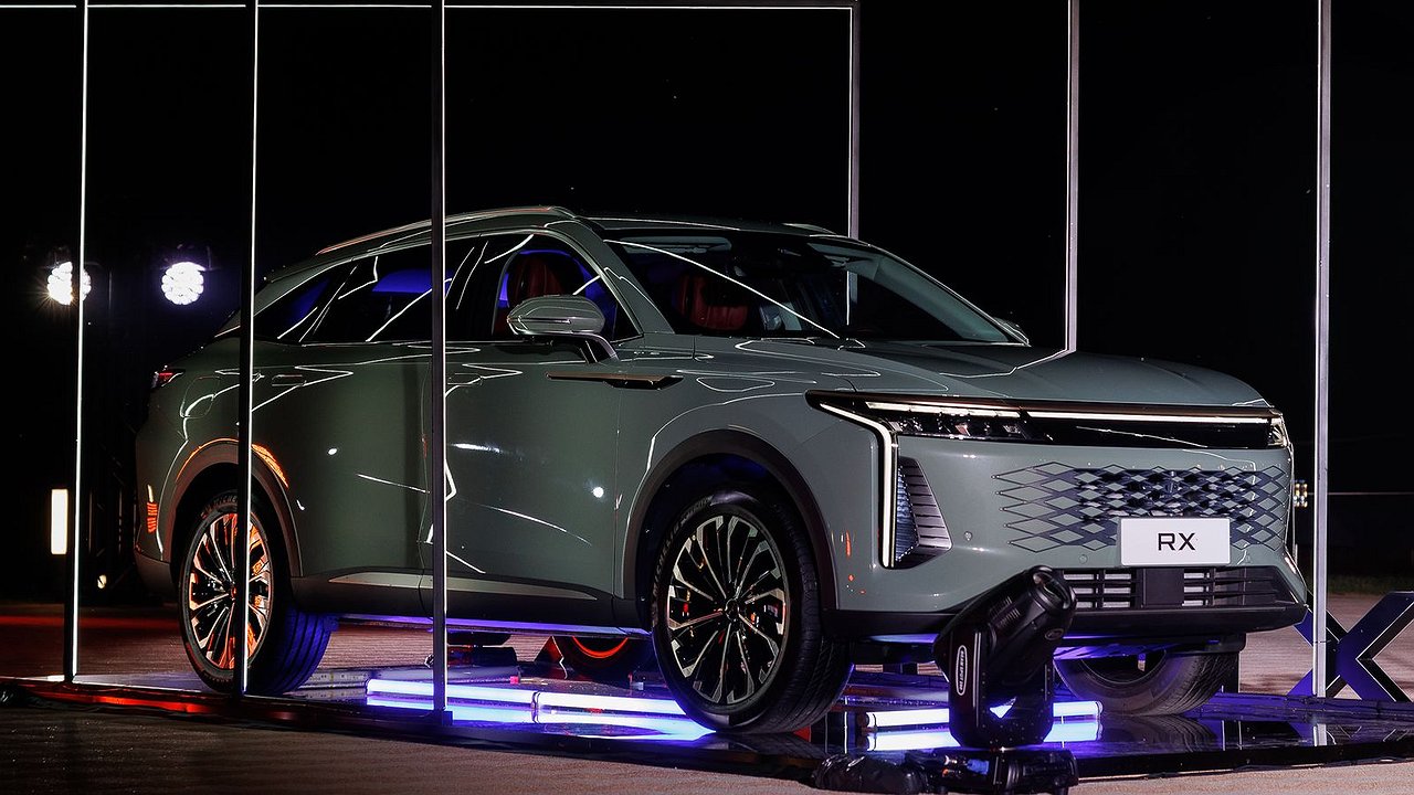 When will Russian sales of the latest Exeed RX crossover start?