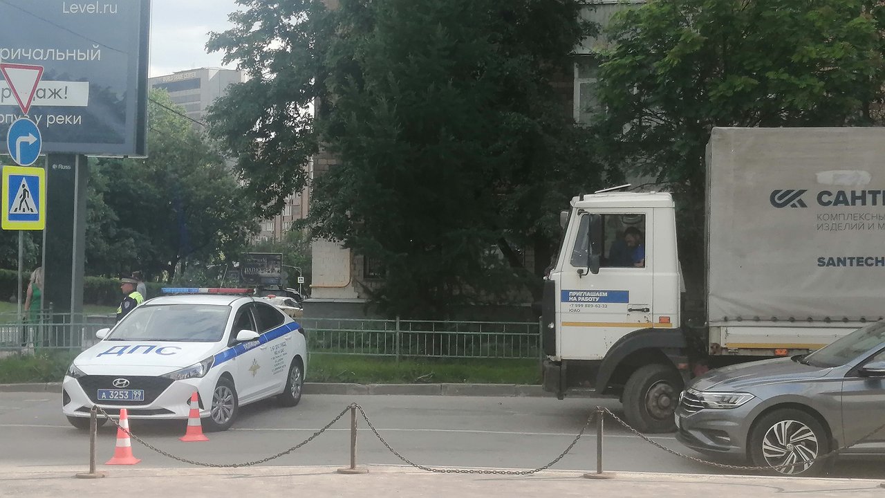 He covered a traffic policeman with obscenities: how much will they give according to the Penal Code?