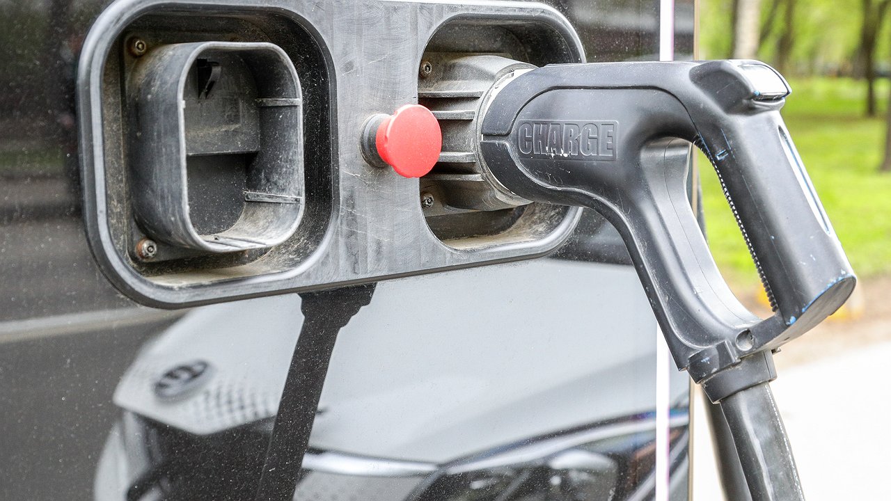 Why all cars from China will soon become ‘hybrids’