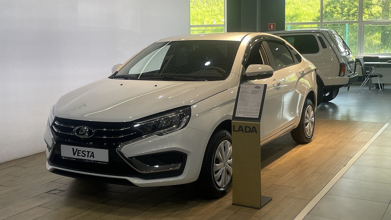 LADA Vesta returned to the TOP-3 best-selling cars in Russia