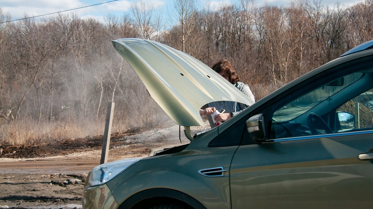From what dangerous “surprises” saves the replacement of antifreeze in the summer