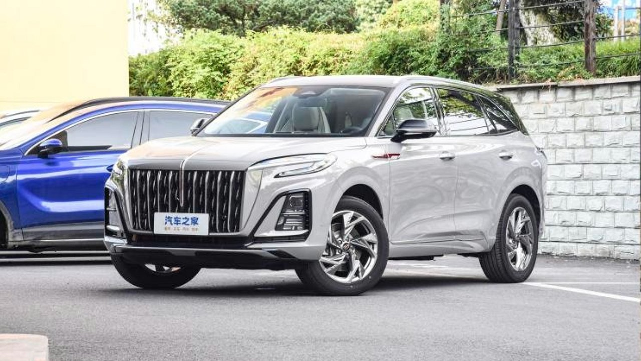 Hongqi has launched an inexpensive compact crossover