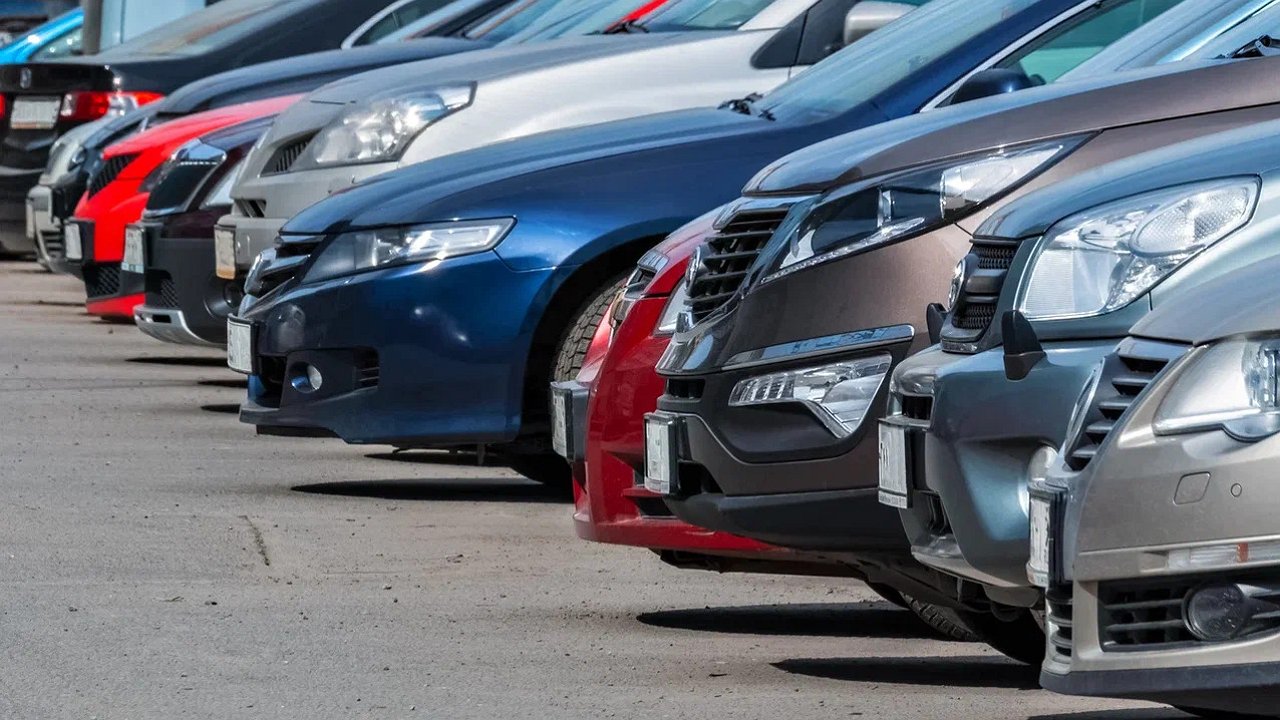 Why AvtoVAZ stops production of Vesta, used cars become more expensive and the Japanese stop exporting cars: results of the week