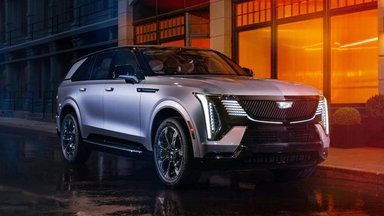 The Chinese shuddered: the Americans introduced the luxurious Cadillac Escalade IQ