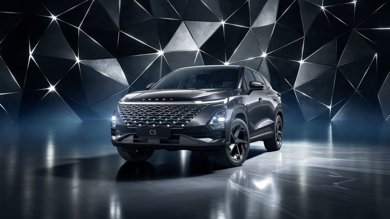 Sales of the Omoda C5 crossover in the special Black Diamond trim have started in Russia
