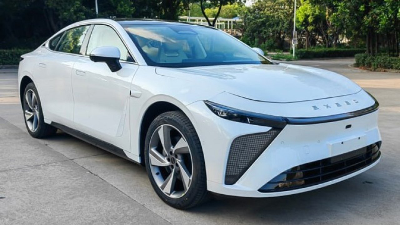 Sedan Exeed Exlantix ES ready for shipment to Russia
