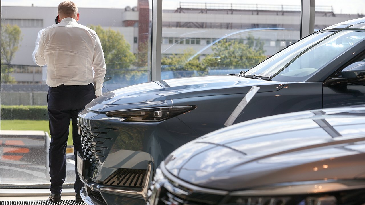 Why prices for all new cars will rise sharply by the fall