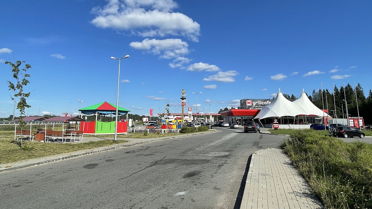 Gas stations with hotels and cafes: toll roads can become even more expensive
