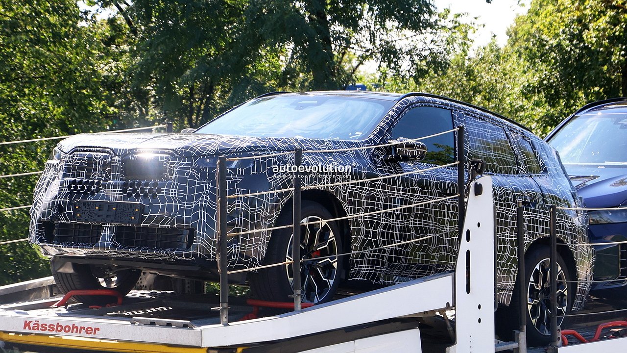 Published spy photos of the new crossover BMW X3