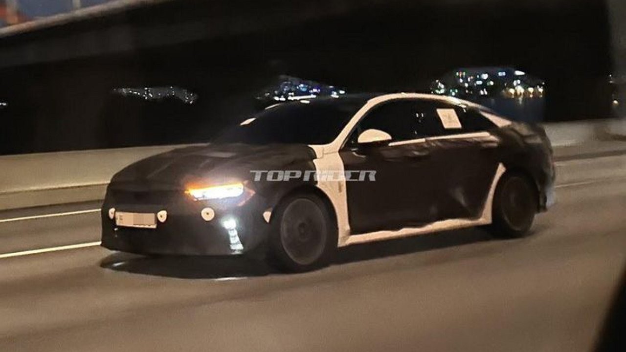 Photos of the updated Kia K5 sedan appeared on the Internet